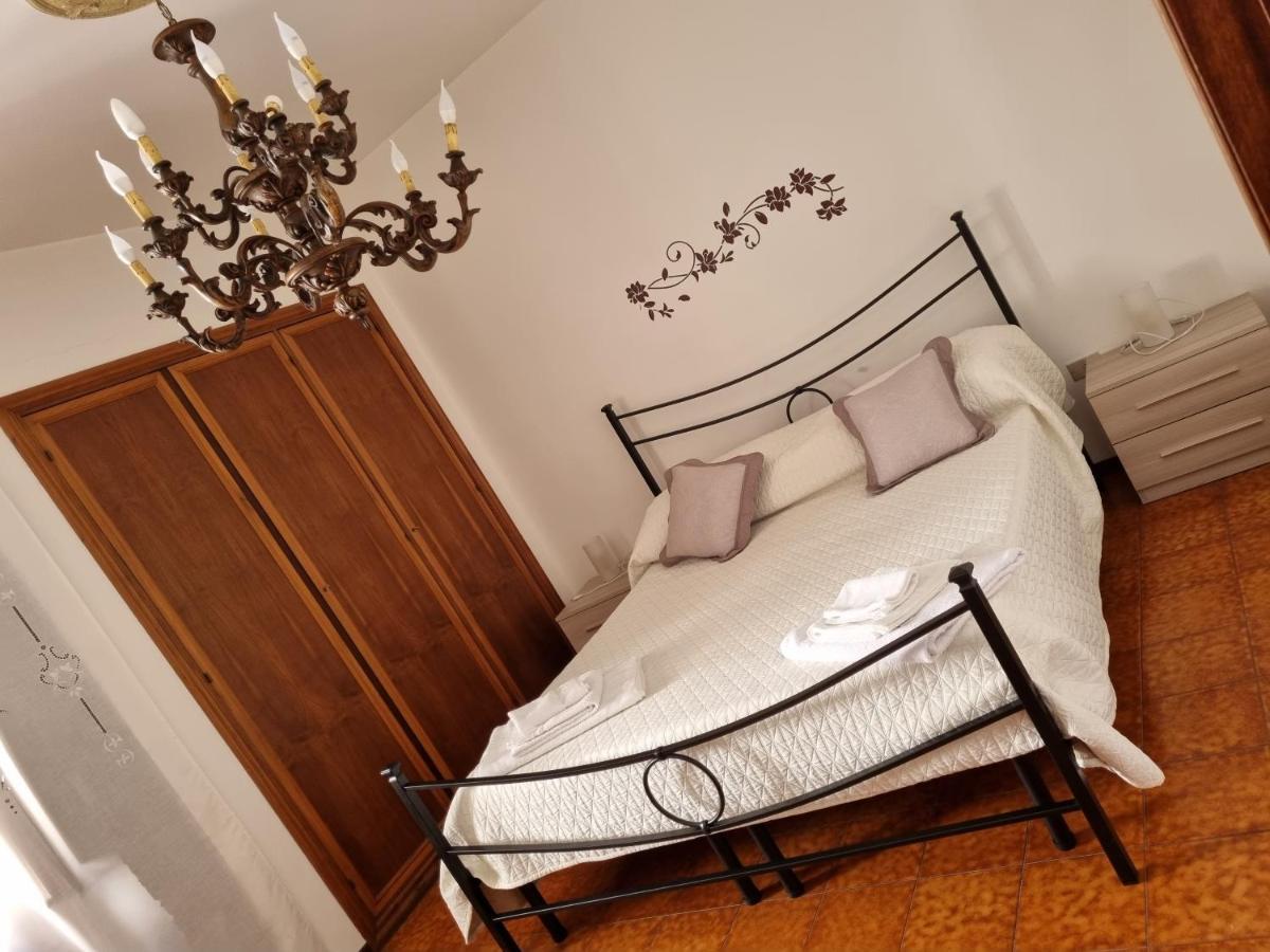 A Casa Di Cristina Apartment Gubbio Exterior photo